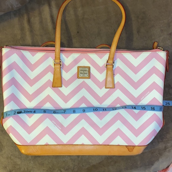 Vintage Dooney & Bourke Tote Bag - Picture 6 of 10